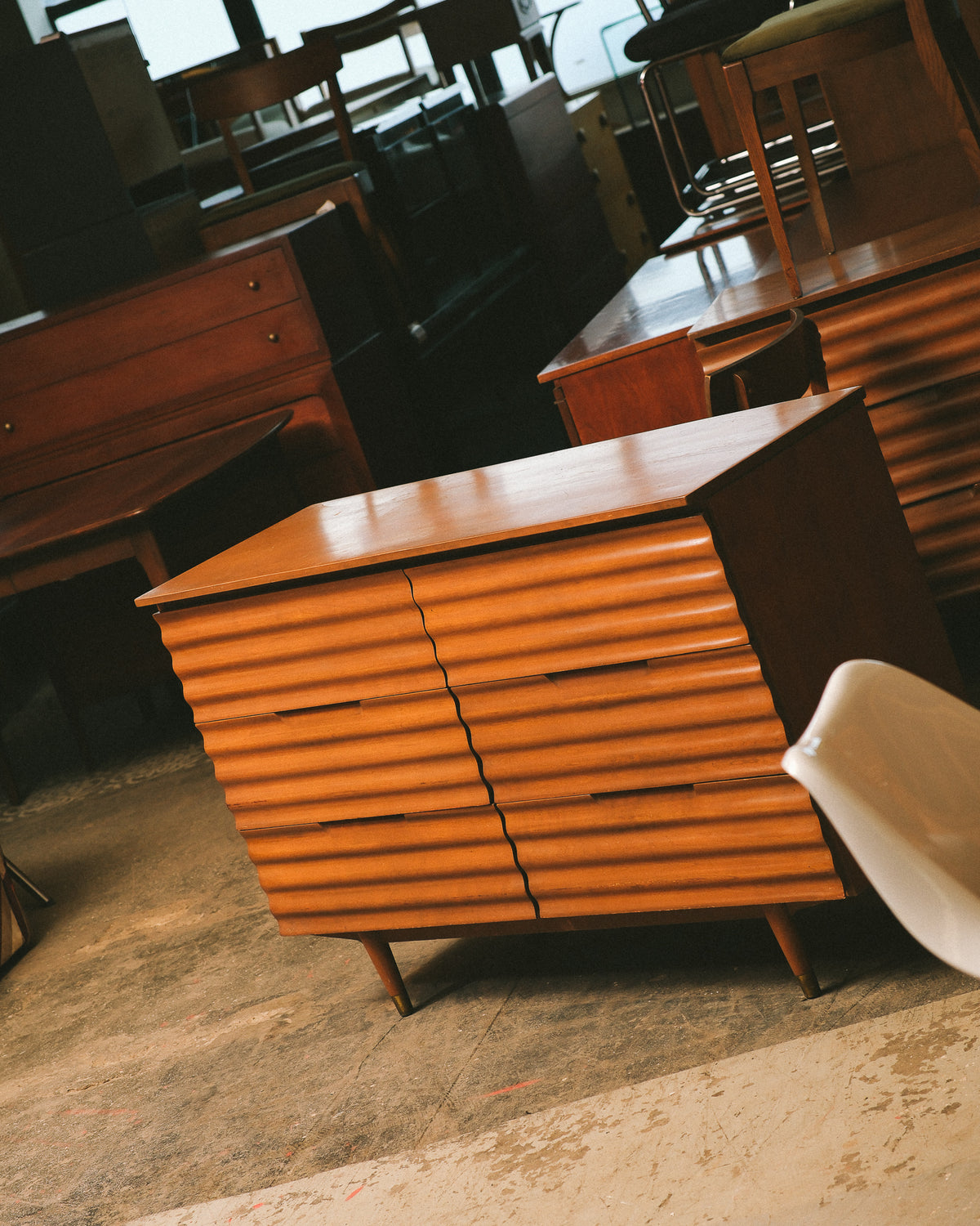 Mid-Century Modern Dresser by Imperial (1952)