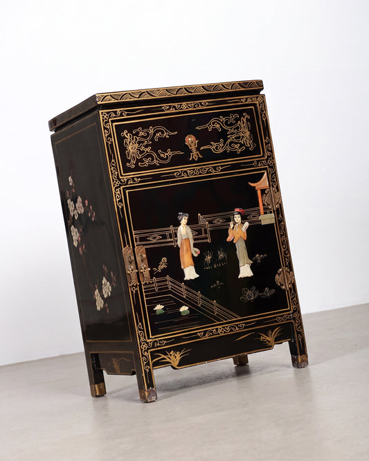 Chinese Chinoiserie Vintage Black Lacquered Nightstand / End Table