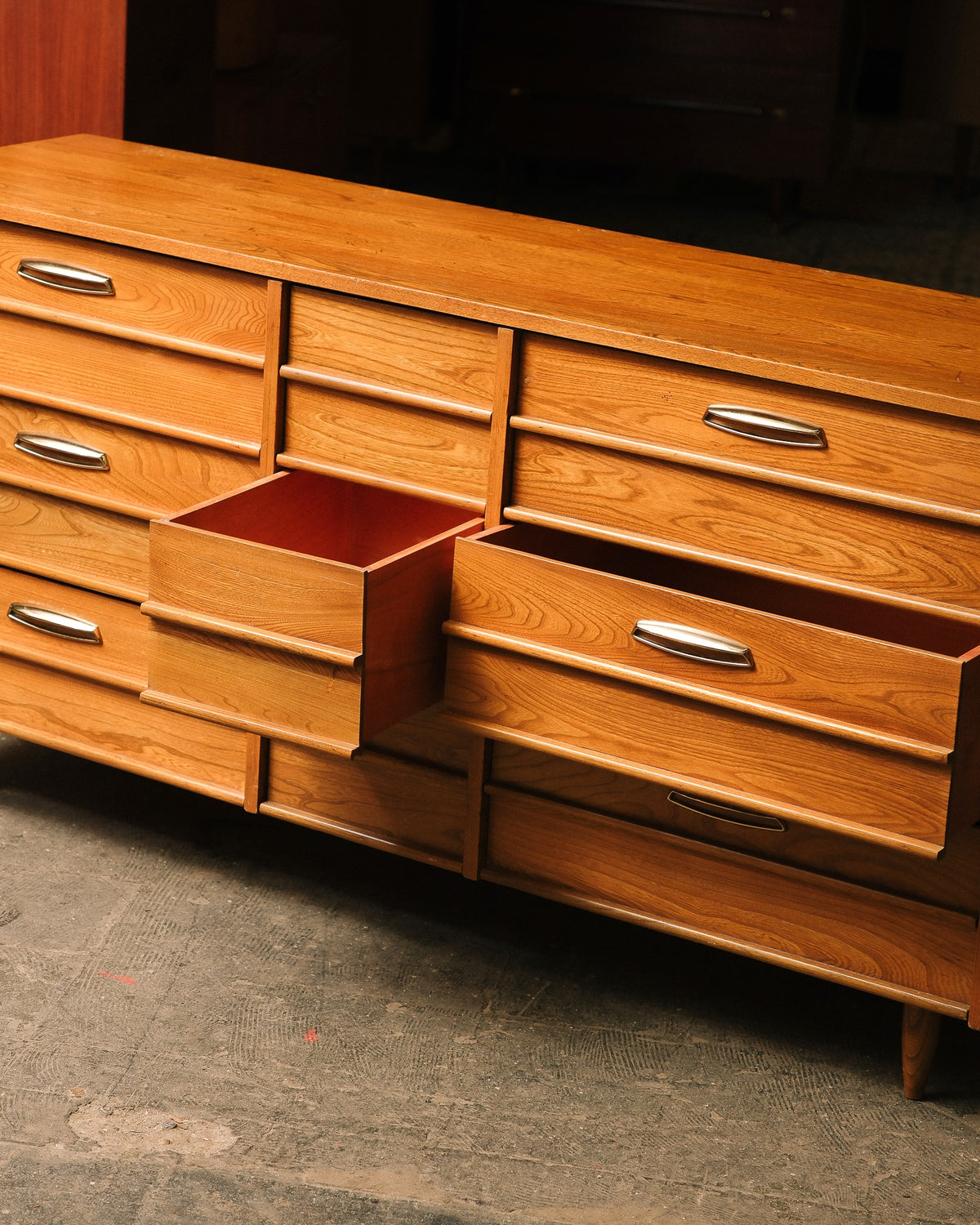 Mid-Century Modern 9-Drawer Dresser (1960s)
