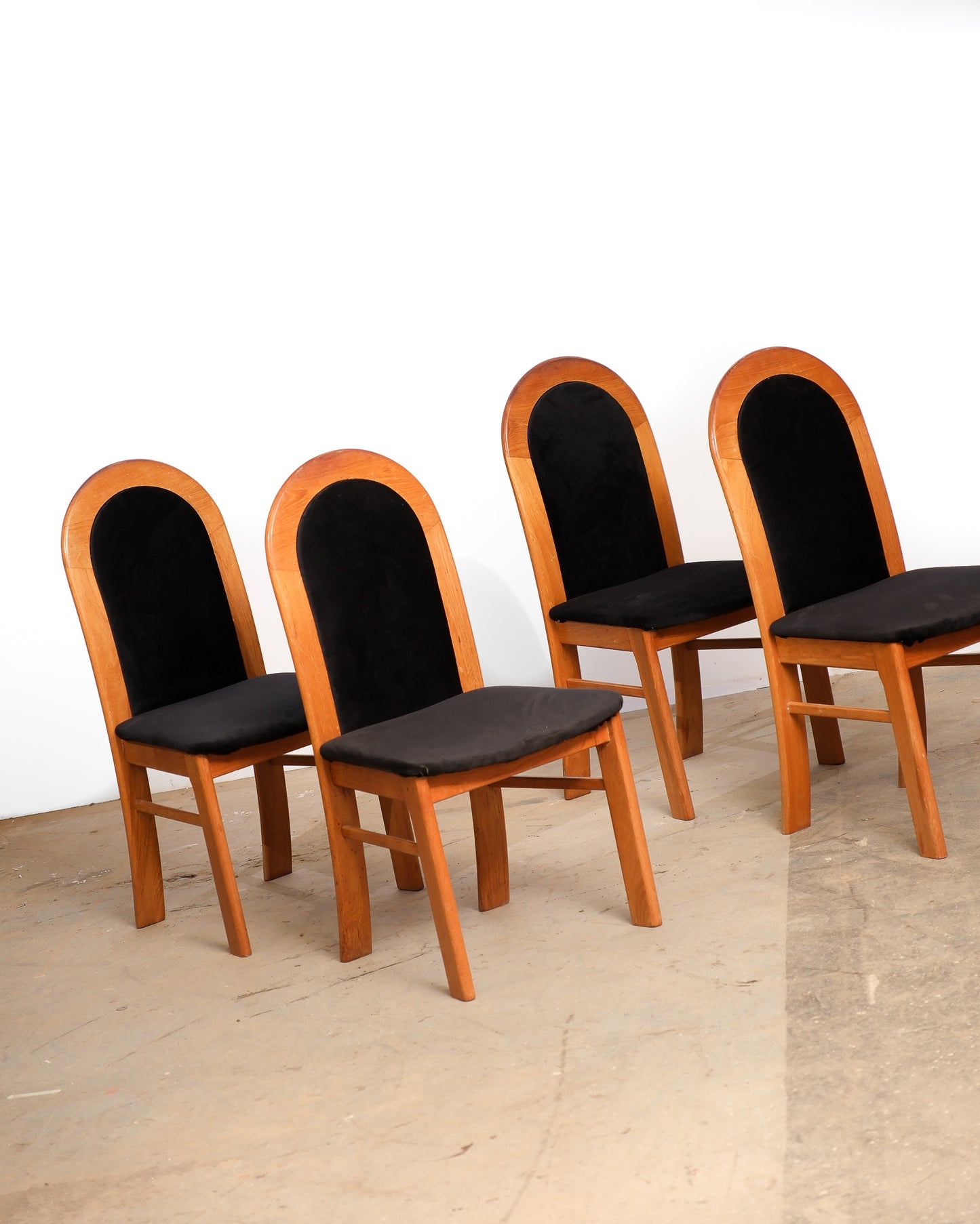 MCM Teak Round Table Set