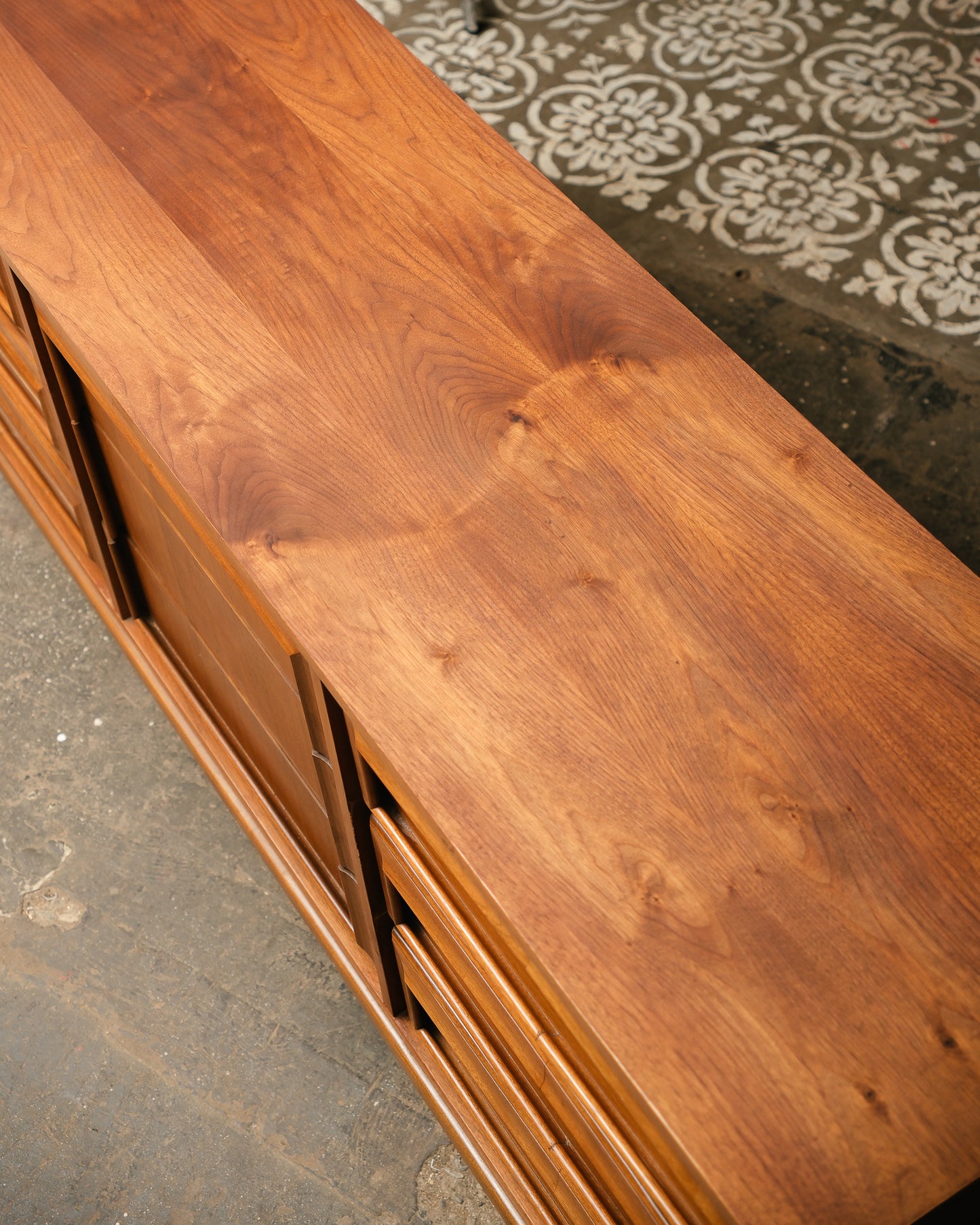 MCM Walnut 9-Drawer Dresser (1960s)