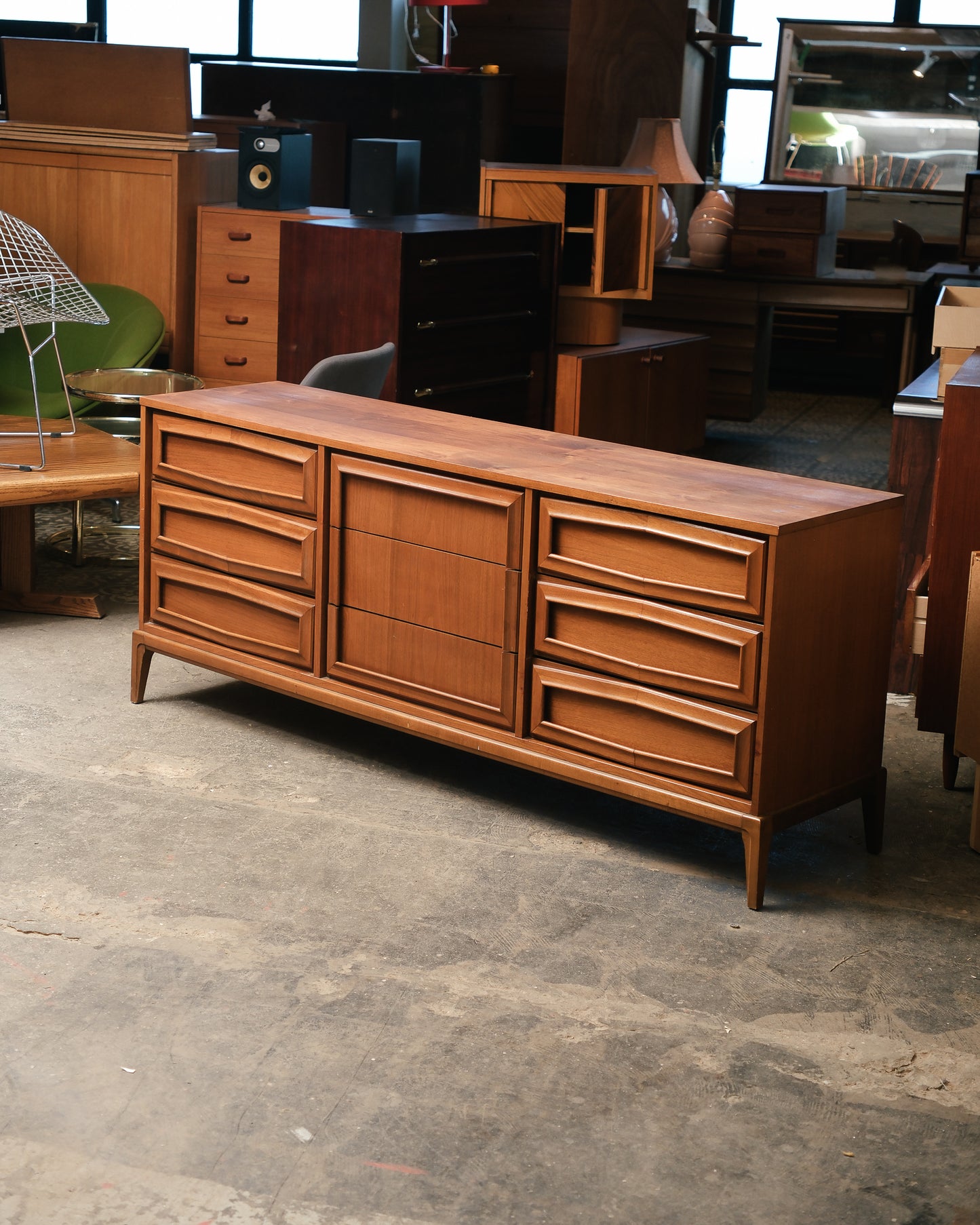 MCM Walnut 9-Drawer Dresser (1960s)