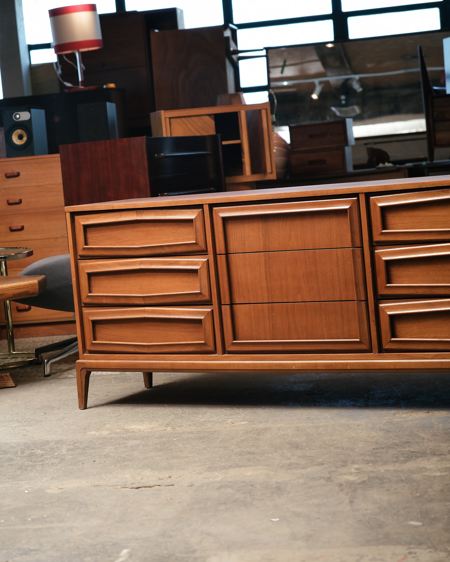 MCM Walnut 9-Drawer Dresser (1960s)