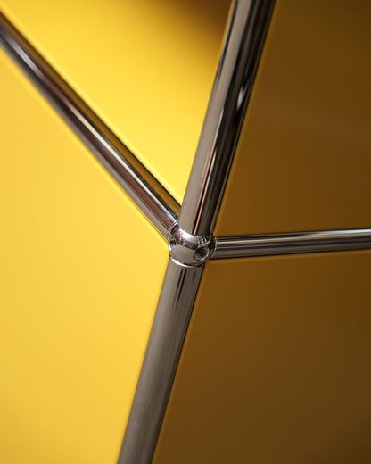 Close-up of the small dent on the side panel as noted by the owner.