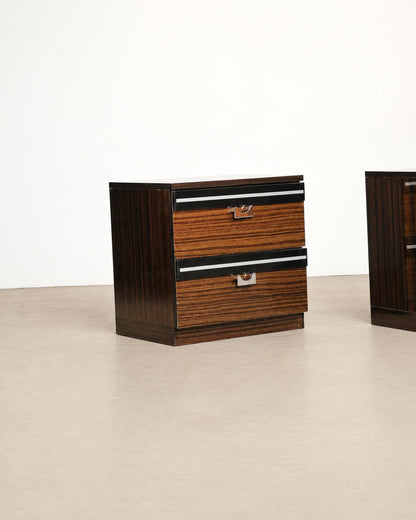 Detail of the base and bottom edge banding of the nightstand.